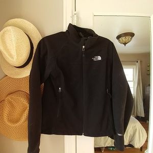 North face windwall size medium jacket